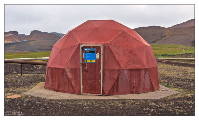 Геотермальная скважина Borhola BJ-11. Глубина - 341 метр.