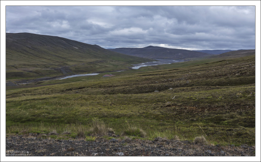 Ледниковая река Jökulsá á Brú.