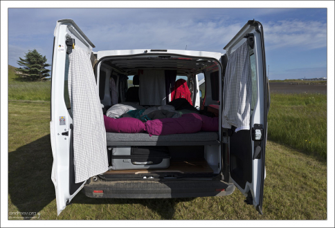 Встали на ночлег в кемпинге Höfn.