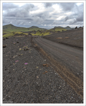 14 километров дороги к побережью из кемпинга Þakgil.