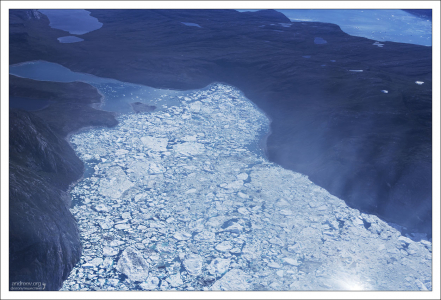 Крошево из льдин.