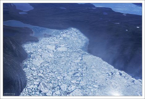 Крошево из льдин.