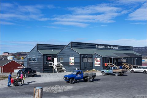 Продуктовый магазин в Илулиссате.