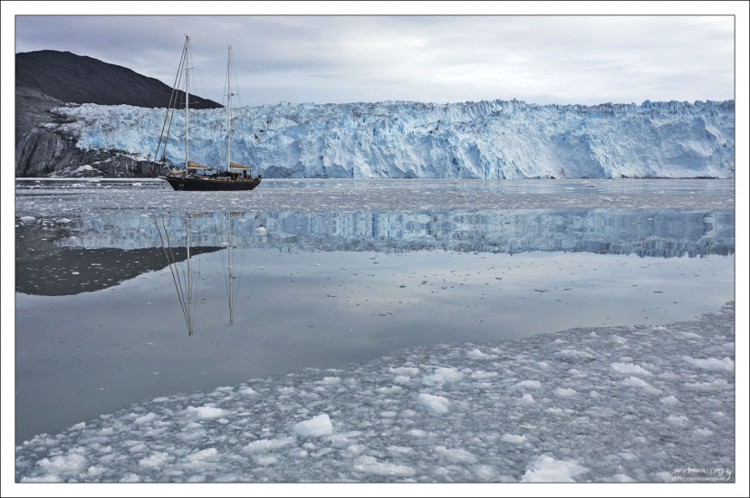 Ледник Эки находится примерно в 80 км к северу от Илулиссата.