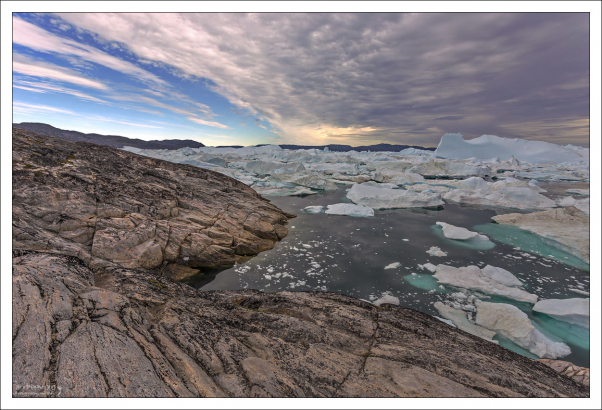Солнце делает попытку уйти "в закат".