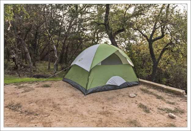 Кемпинг в парке Pedernales Falls State Park.