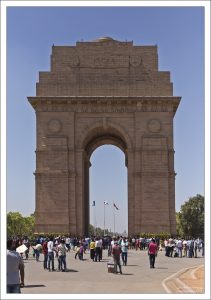 "Ворота Индии" - монумент в память об индийских солдатах, погибших в англо-афганских войнах и в годы Первой мировой войны.