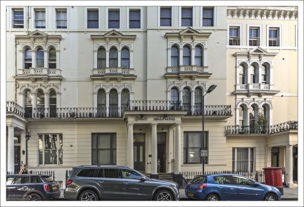 Гостиница Space Apart Hotel с квартирами-студиями.