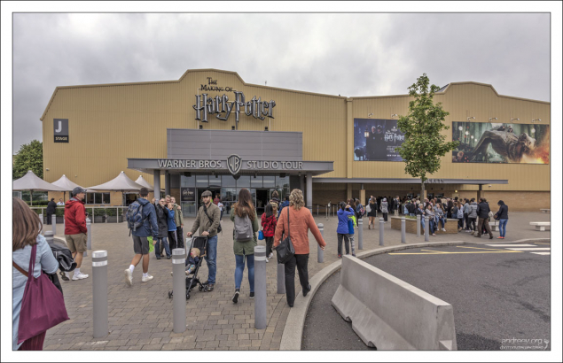 Студия Warner Bros. Studio, где были экранизированы книги о Гарри Поттере.