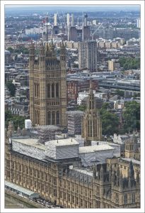 Вестминстерский дворец (англ. Palace of Westminster, Westminster Palace) — здание на берегу Темзы в лондонском районе Вестминстер, где проходят заседания Британского парламента.