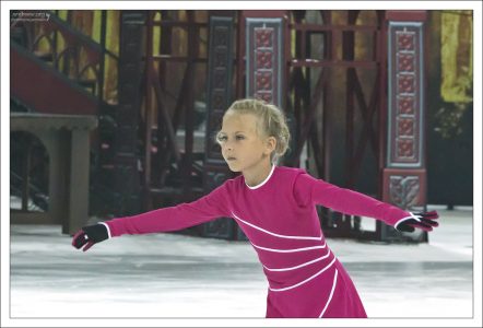 Саша во время выступления в "Айсберге".