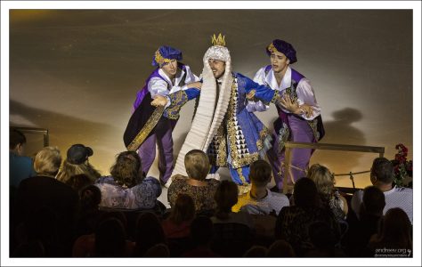 Повилас пошел в народ :)