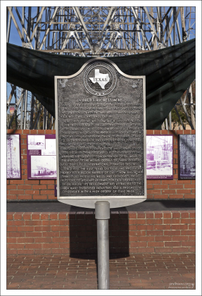 Богатейший в мире акр земли. Здесь расположены 24 скважины, принадлежащие 6 разным владельцам, которые принесли им более 5 миллионов долларов.