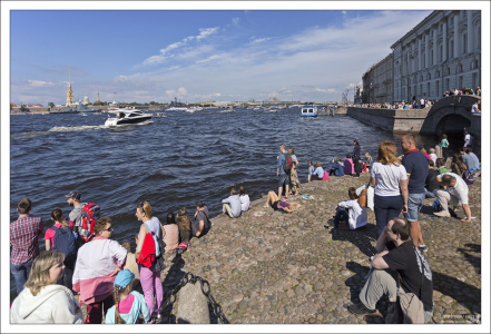 На Эрмитажной пристани.