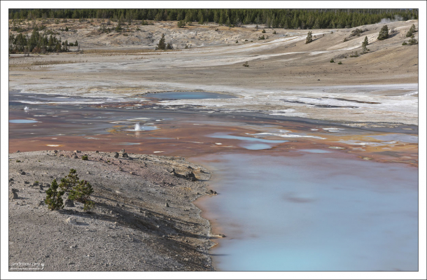 Настоящая долина гейзеров (Фарфоровый бассейн).