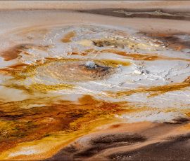 Lava Pool Complex - Лавовый комплекс, с большим содержанием серы. Здесь живут термофилы - живые организмы, способные существовать при постоянно высоких температурах.