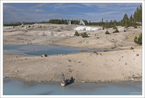 Cerulean pools - Лазурные бассейны.