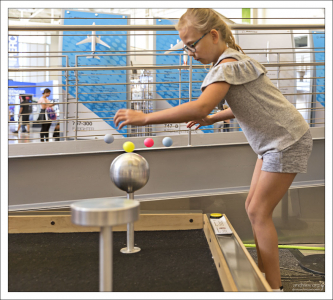 Саша творит волшебство :)