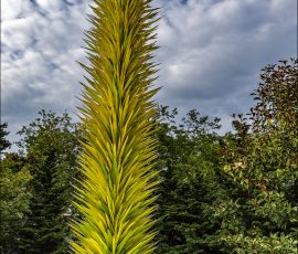 Citron Icicle Tower – Башня из сосулек лимонного цвета.