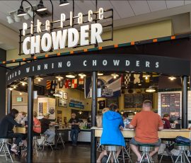 Сеть суповых ресторанов.
Clam chowder - крем-суп из морепродуктов, является традиционным и популярным американским блюдом, известным с XVI века.