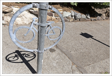 Знак парковки для велосипедов в Сиэтле.