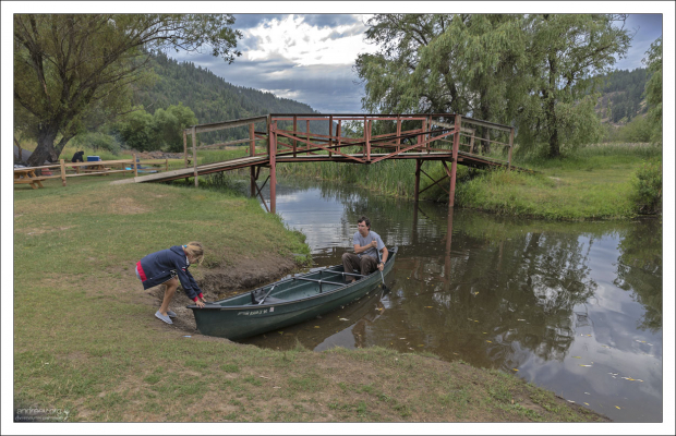 В кемпинге Camp Coeur d'Alene можно покататься на лодке по Волчьему ручью.