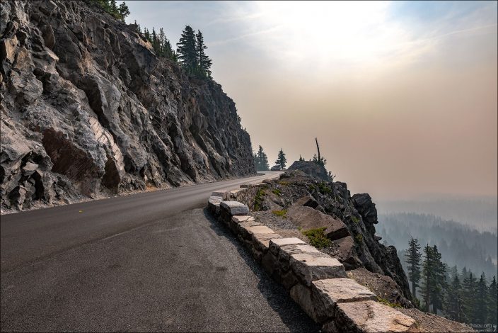 Rim drive - круговая дорога вокруг парка Crater Lake NP.