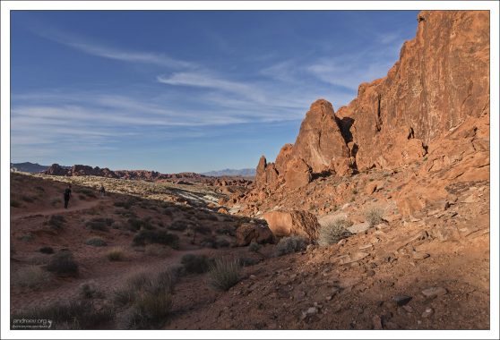 Через пустыню Мохаве.