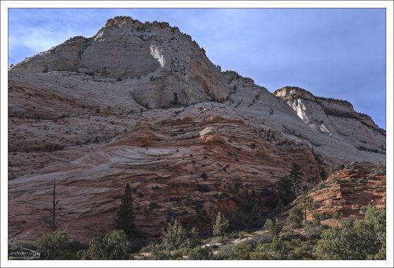 Косое наслоение бывших песчаных дюн времен Юрского периода.