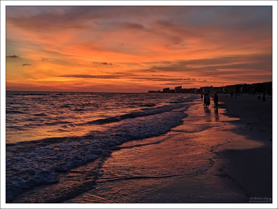 Пляж Мадейра на закате.