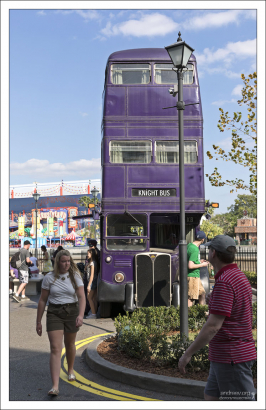 Сумасшедший автобус «Ночной рыцарь».