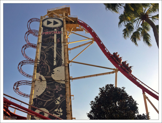 Hollywood Rip Ride Rockit — стальные американские горки в Universal Studios Florida в Орландо, штат Флорида.
Особенность при посадке: вагончики полностью не останавливаются, лишь замедляются; посадка и высадка происходят на ходу.