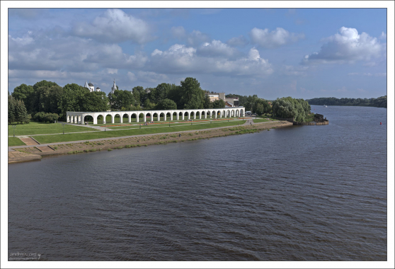 Аркада Гостиного Двора на Ярославовом дворище.