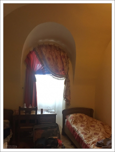 Номер в келье Паломнического дома при Успенском соборе.