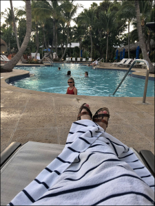 В бассейне гостиницы Cheeca lodge.