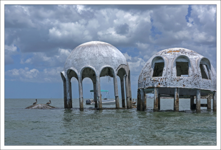 На мысе Романо отличная рыбалка.