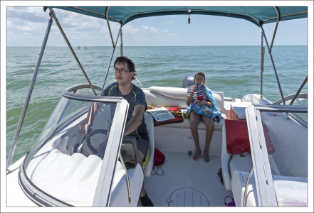 Возвращаемся из трехчасового заплыва по архипелагу «10 тысяч островов» (англ. Ten Thousand Islands), часть которого относится к национальному парку Эверглейдс.