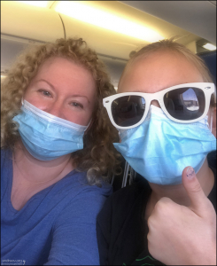 В самолете на пути в Южную Дакоту, США.