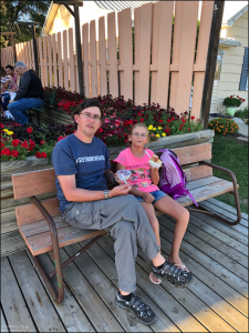 Мороженое из кафе Medora Fudge & Ice Cream Depot.