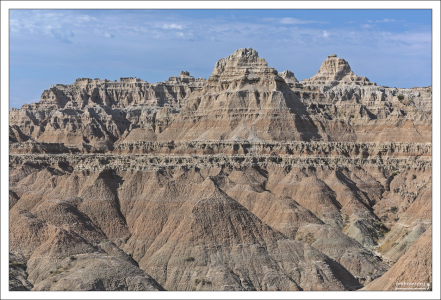 Самый лучший свет, чтобы выхватить складки рельефа – до 10 утра.
