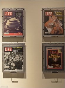 Обложки журналов "Life" и "Time" времен Холодной войны.