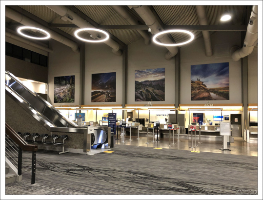 Маленький региональный аэропорт в городе Grand Junction, штат Колорадо.