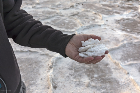 Галит - каменная соль, представляет собой разновидность соли, натуральная форма хлорида натрия (NaCl).
