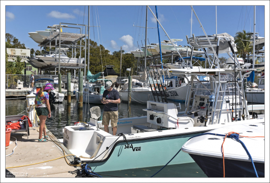 Key Largo Fisheries - причал и рыбное хозяйство на острове Кей-Ларго, Флорида.