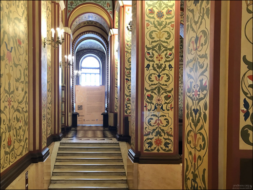 В Государственном историческом музее. Фонд насчитывает более 5 млн единиц хранения.