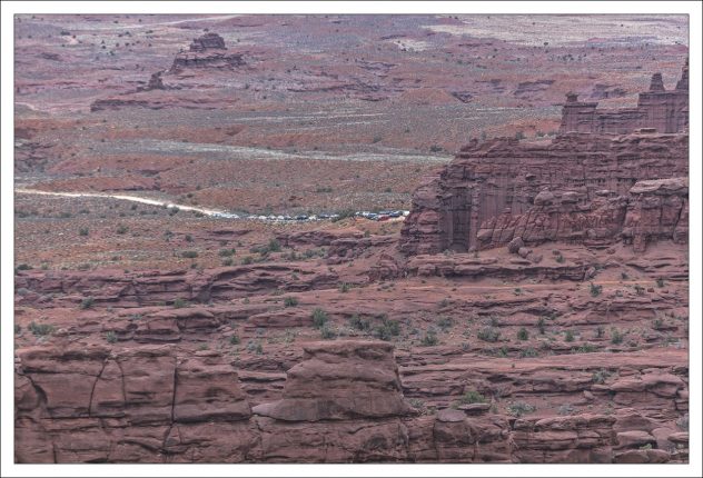 Парковка перед началом тропы к Башням Фишера.