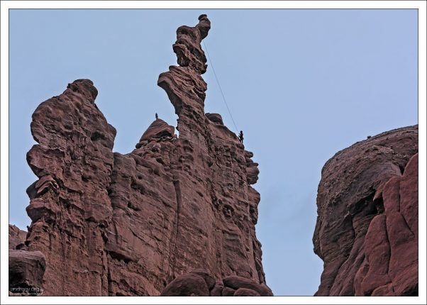 Самой эффектной на данный момент является вершина «Штопор» (Сork screw summit), принадлежащая башне Ancient Arts.