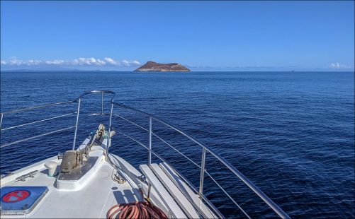 Залив Sullivan Bay возле восточного побережья острова Сан-Сальвадор. Галапагосы, Эквадор.