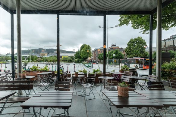 В кафе "Godt Brød" ("Хороший хлеб").