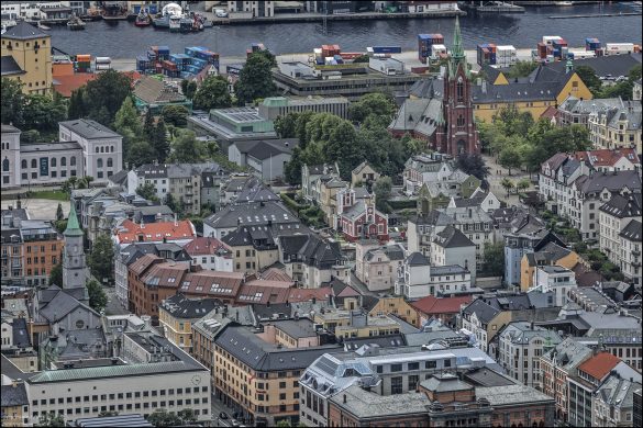 Район Nygård и собор St. John’s Church (Johanneskirken), построенный в неоготическом стиле в 1894 году.